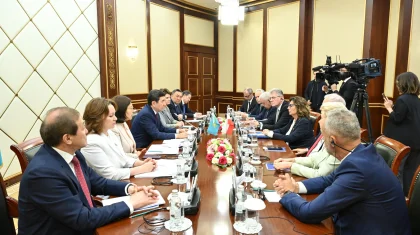 Мәжіліс төрағасы Польша сенатының маршалымен кездесті