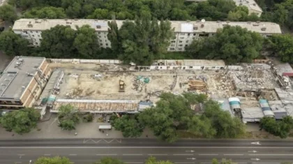 Алматыда заңсыз жұмыс істеген «Береке» базары сүрілді