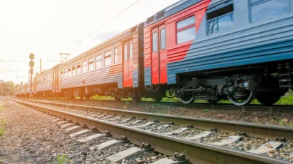 Түркістан облысында бес жасар бала пойыз астына түсе жаздады