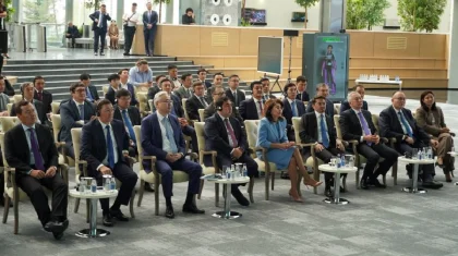 Қазақстан ЖИ дәуіріне қадам басты: Астанада шенеуніктерге арналған семинар өтті