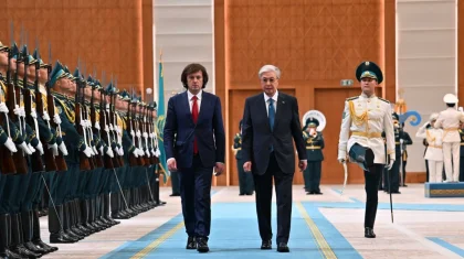 Тоқаев Тәуелсіздік сарайында Грузия премьер-министрін қарсы алды
