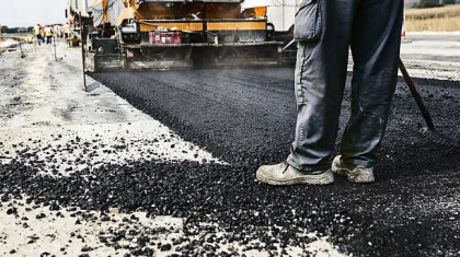 Қарағандыда жол жөндеу кезінде жұмысшы каток астында қалып қаза тапты