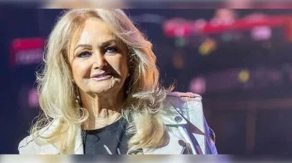 Әлемге танымал әнші 75 жасында қайтыс болды