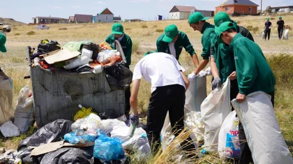 Таза жағалау – ортақ міндет: ШҚО-да Дұбығалы көлінің жағасында экологиялық сенбілік өтті