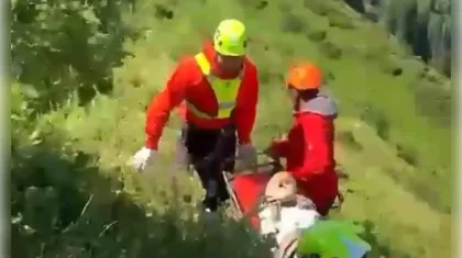 Алматы маңында жардан құлаған қыз тікұшақпен эвакуацияланды