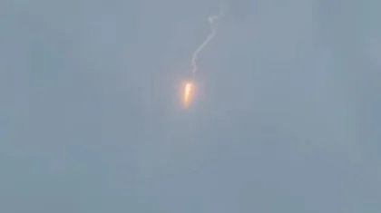 Қытай зымыраны ұшырылған сәтте оған найзағай түсті