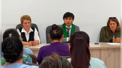 «Байтақ» кандидаты Өскемендегі теміржол ауруханасы ұжымымен кездесті