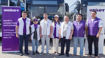 «Әділет» партиясы қоғамдық көлік саласының қызметкерлерімен кездесті