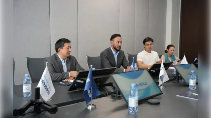 Respublica партиясы: Айдарбек Ходжаназаров ЕҚЫҰ ДИАҚБ-тың сайлауды байқау миссиясының басшысымен кездесті