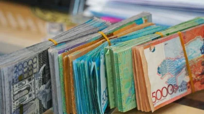 Маңғыстауда жеке сот орындаушысы арнайы есепшоттан туыстарына 3 млн теңгеден астам қаржы аударған