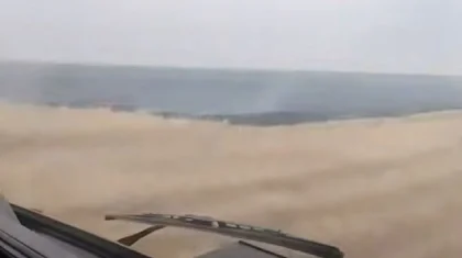 Атырау облысындағы Жалғызапан ауылының маңы алапат отқа оранды (ВИДЕО)
