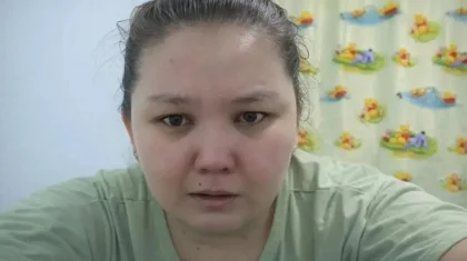 Үш рет қабылдаудан бас тартқан, кейін ота жасалған: Ақтауда көз жұмған баланың анасы министрліктен жауап алды