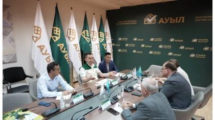 «Ауыл» партиясының штабында ТМД байқаушылар миссиясының өкілдерімен кездесу өтті