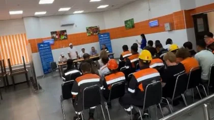 «Ақ жол» өкілдері Шымкентте энергетика саласының мамандарымен маңызды мәселелерді талқылады