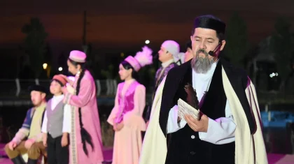 «Адамзаттың перзенті – Ұлы Абай»: Шымкентте ақынның әйгілі әндері шырқалды
