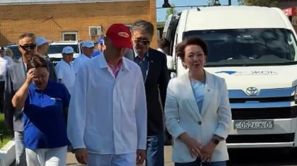 «Ақ жол» партиясының төрағасы Павлодар облысында жұмысшылармен кездесті