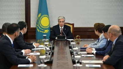 Тоқаев Құрылтайдағы фракция жетекшілерімен Үкіметті кім басқаратынын талқылады