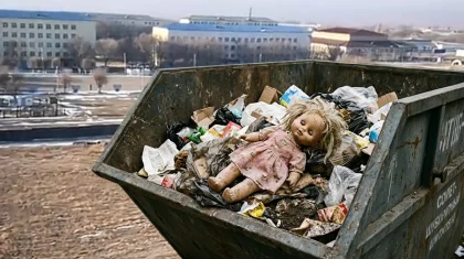 «Бала сап-сау»: Отардағы әскери гарнизонның қоқыс жәшігінен жаңа туған нәресте табылды