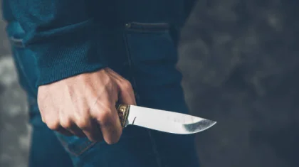 Ақтөбеде анасын өлтіріп, әжесін жаралаған жасөспірімге сот үкімі шықты
