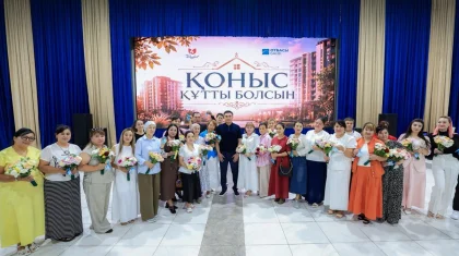 Шымкентте ұзақ жылдар бойы кезекте тұрған 40 отбасы үй алды