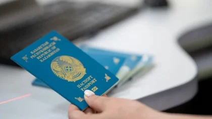 Төлқұжаты өзінде, бірақ шекара жүйесінде «жоғалған» деп тұр: Алматыдан ұшқалы тұрған әйел ыңғайсыз жағдайға тап болды