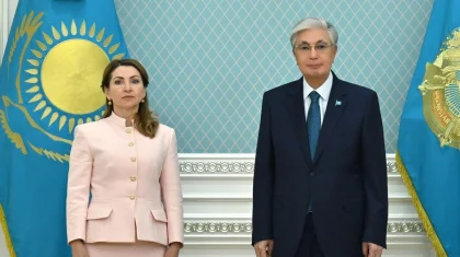 «Тіл саясиландыратын мәселе емес, адамдарды біріктіруге қызмет етуге тиіс»: Тоқаев Наталья Бочарованы қабылдады