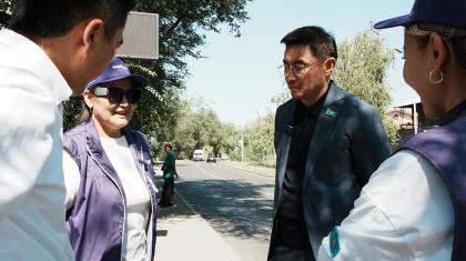 «Әсіресе қарттарға жақсы болды»: Алматыда халық көп шоғырланған шағын ауданның аялдамасы жаңарды