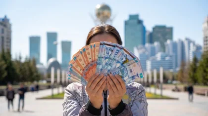 «Былтыр 17 мың теңге еді»: Астана әкімдігі Республика күніне орай арнаулы жәрдемақы төлейтіні рас па