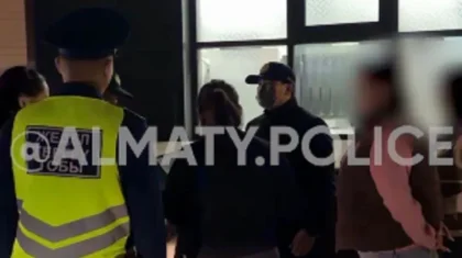 Алматыда тапанша мен оқ-дәрі ұстаған әйел қолға түсті (ВИДЕО)