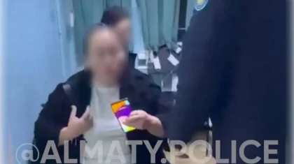 Ішімдік ішіп, былапыт сөйлеген: тікелей эфирде лайк жинамақ болған екі әйел темір тордан бір-ақ шықты (ВИДЕО)