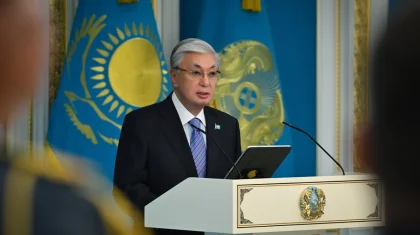 «От пен судың ортасында жүресіздер»: президент құтқарушыларды марапаттады