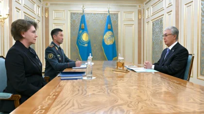 «Қазақстанның Қарулы Күштері сақадай сай болу керек»: Тоқаев Қорғаныс министрінің жаңа орынбасарларын қабылдады