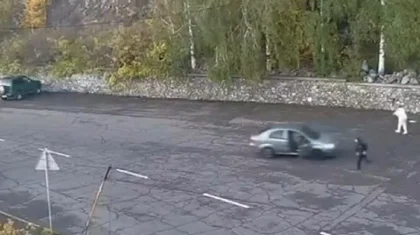 ШҚО-да мас әйел таксиді айдап кетіп, 2,5 млн теңге шығын келтірді (ВИДЕО)