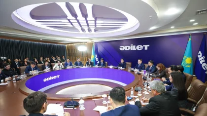 Инфрақұрылымның цифрлық моделі, жаңа Азаматтық кодекс және жастарды жұмыспен қамту: «Әділет» партиясы Президент Жолдауын жүзеге асыруға кірісті