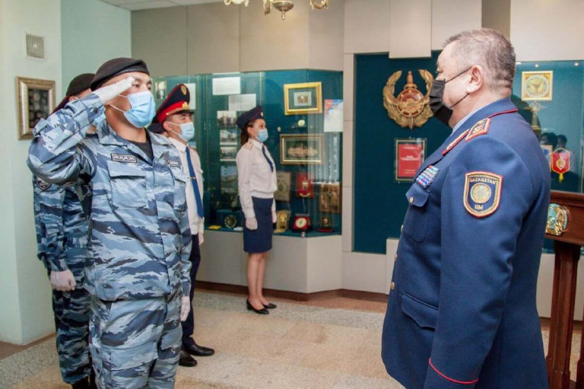 Тұрғымбаев біраз жасты полиция қатарына қосты