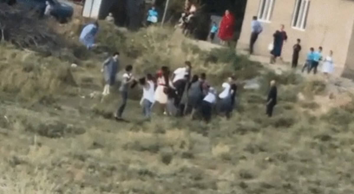 Алматы облысында марқұмды еске алуға жиналған жұрт жаппай төбелескен