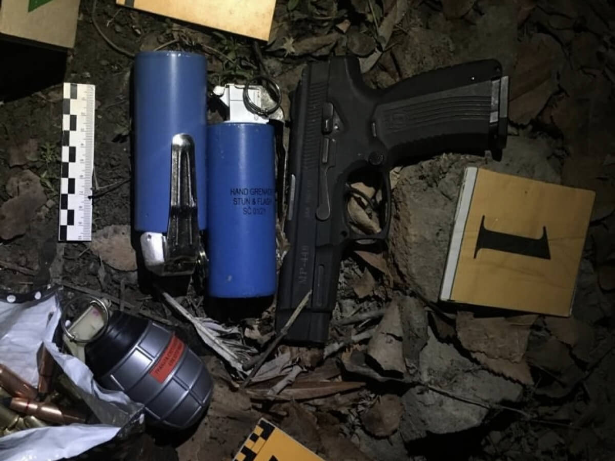 Таразда бір тәулік ішінде 2 тапанша мен 200-ге жуық оқ-дәрі табылды