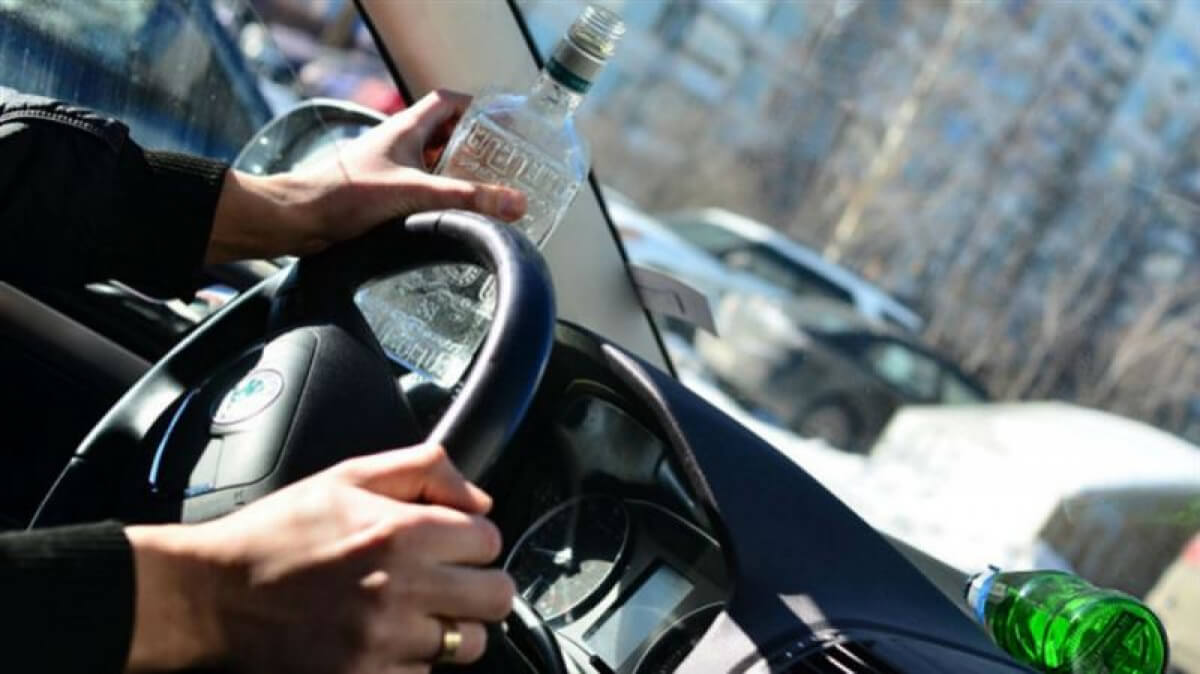 Нұр-Сұлтанда көлік басқару құқығынан айырылған мас жүргізуші ұсталды