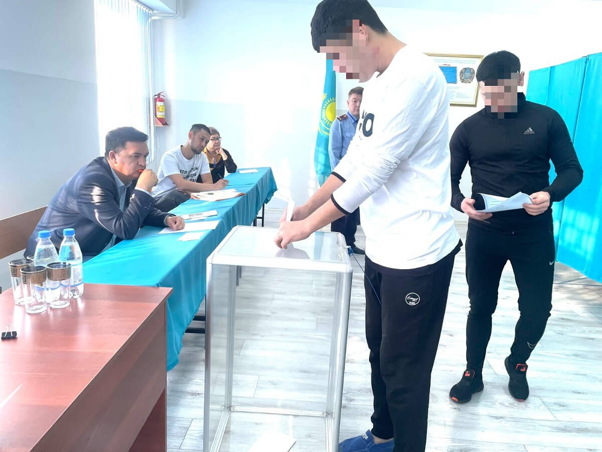Алматыда істі болып, әлі сотталмаған 1 мыңнан астам күдікті референдумға барды