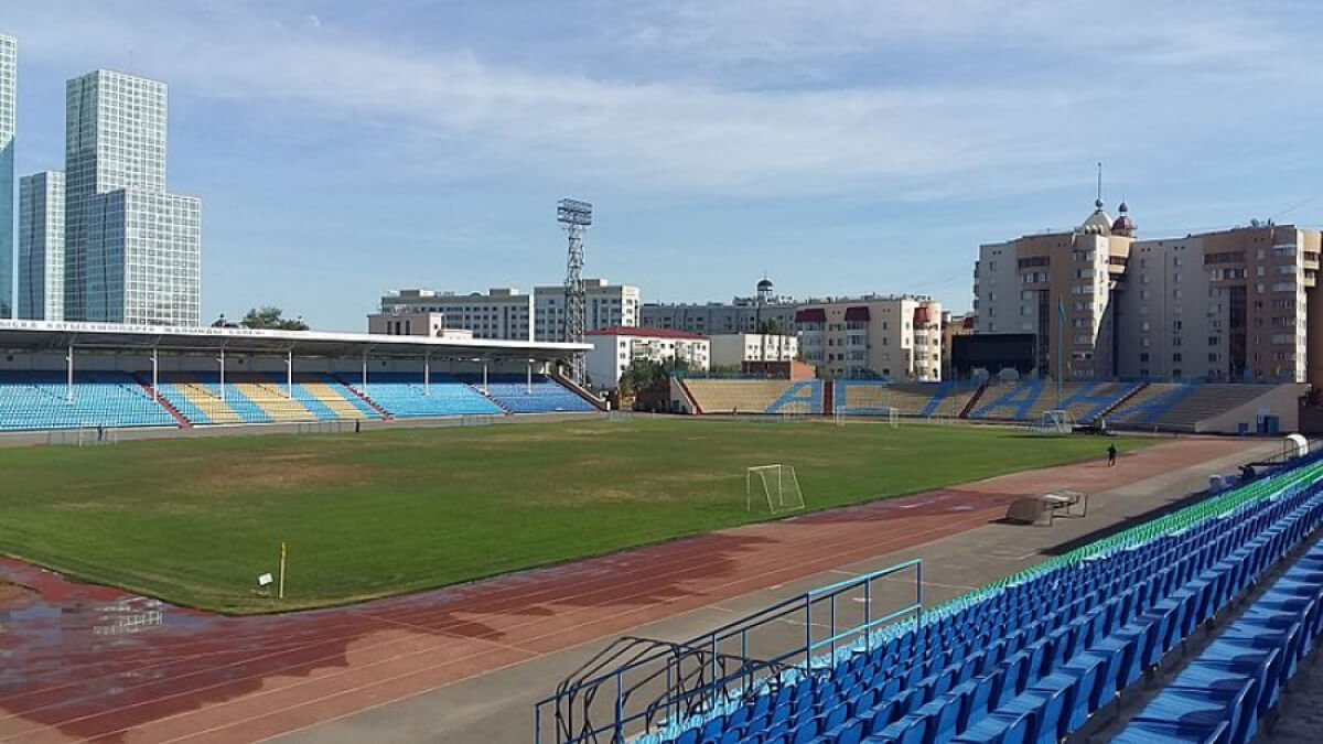 Астанада тарихи стадион сүріледі