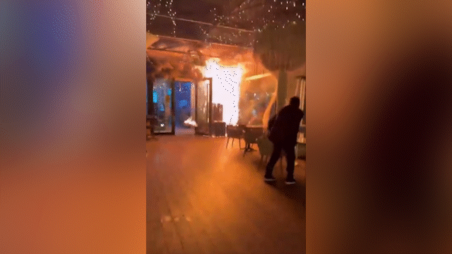 «Қонақтарға нағыз тосын сый болды»: Алматыдағы қымбат мейрамхана жанып кете жаздады (ВИДЕО)