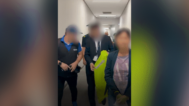 Қазақстандықтарды жаппай алдап, Түркияға қашып кеткен әйелдің ұсталған сәттегі видеосы тарады