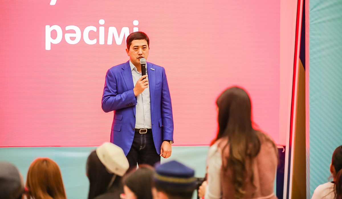 Власовтың әйелі порно әнші.