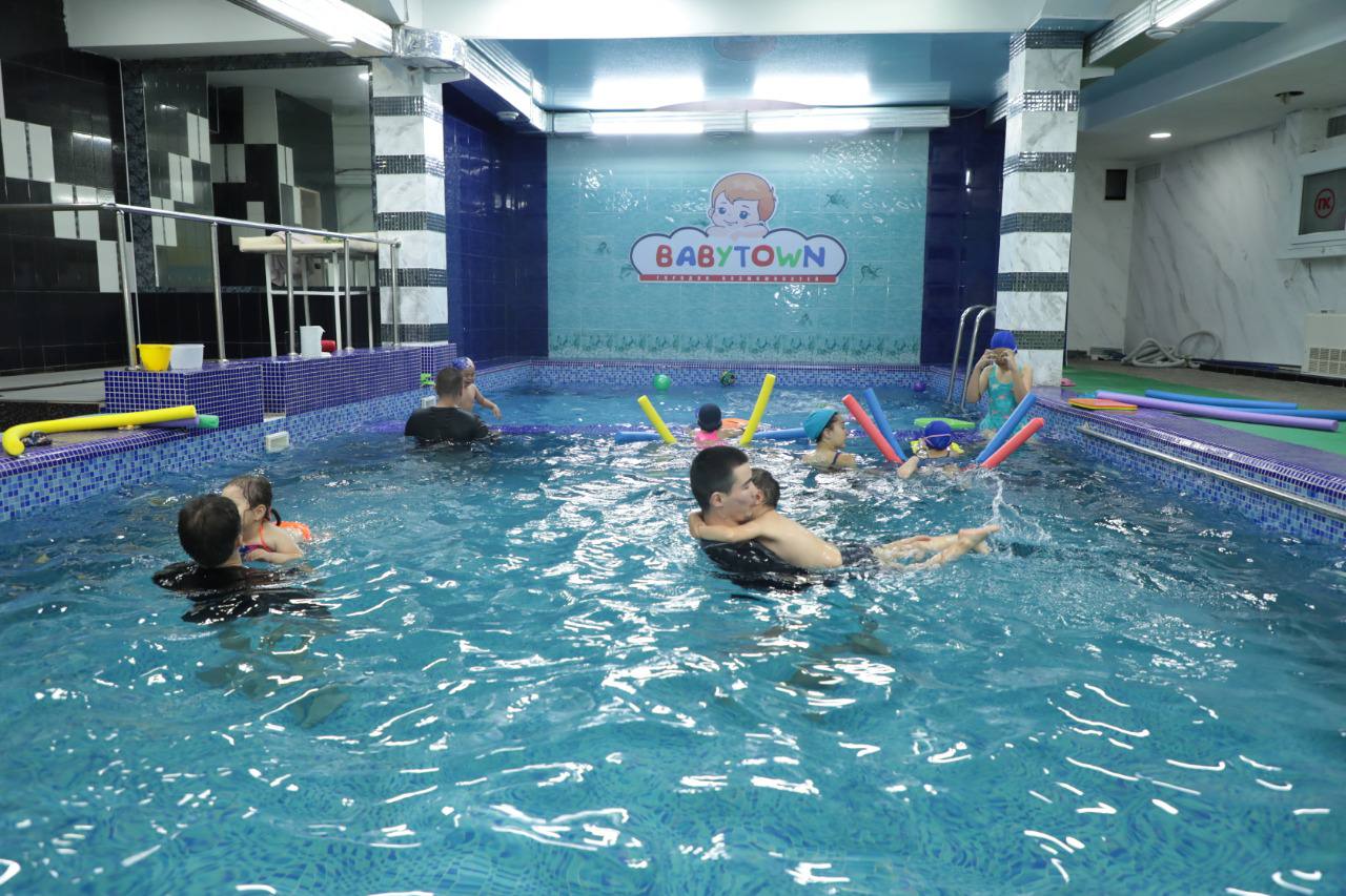 Үшеуі бір порно