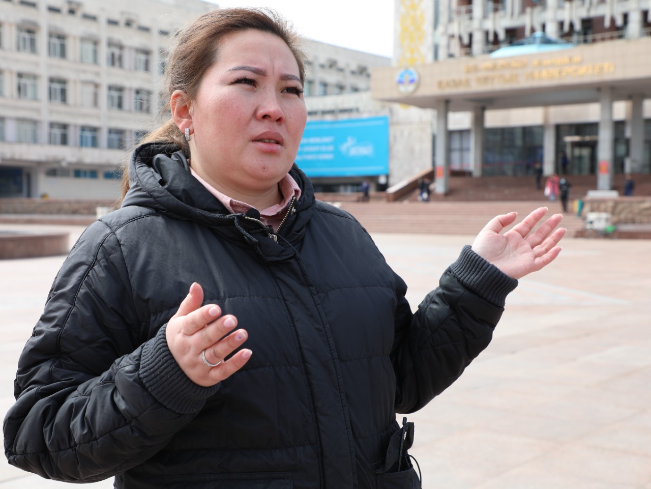 Әйел жігіттің аузына кірген (видео)