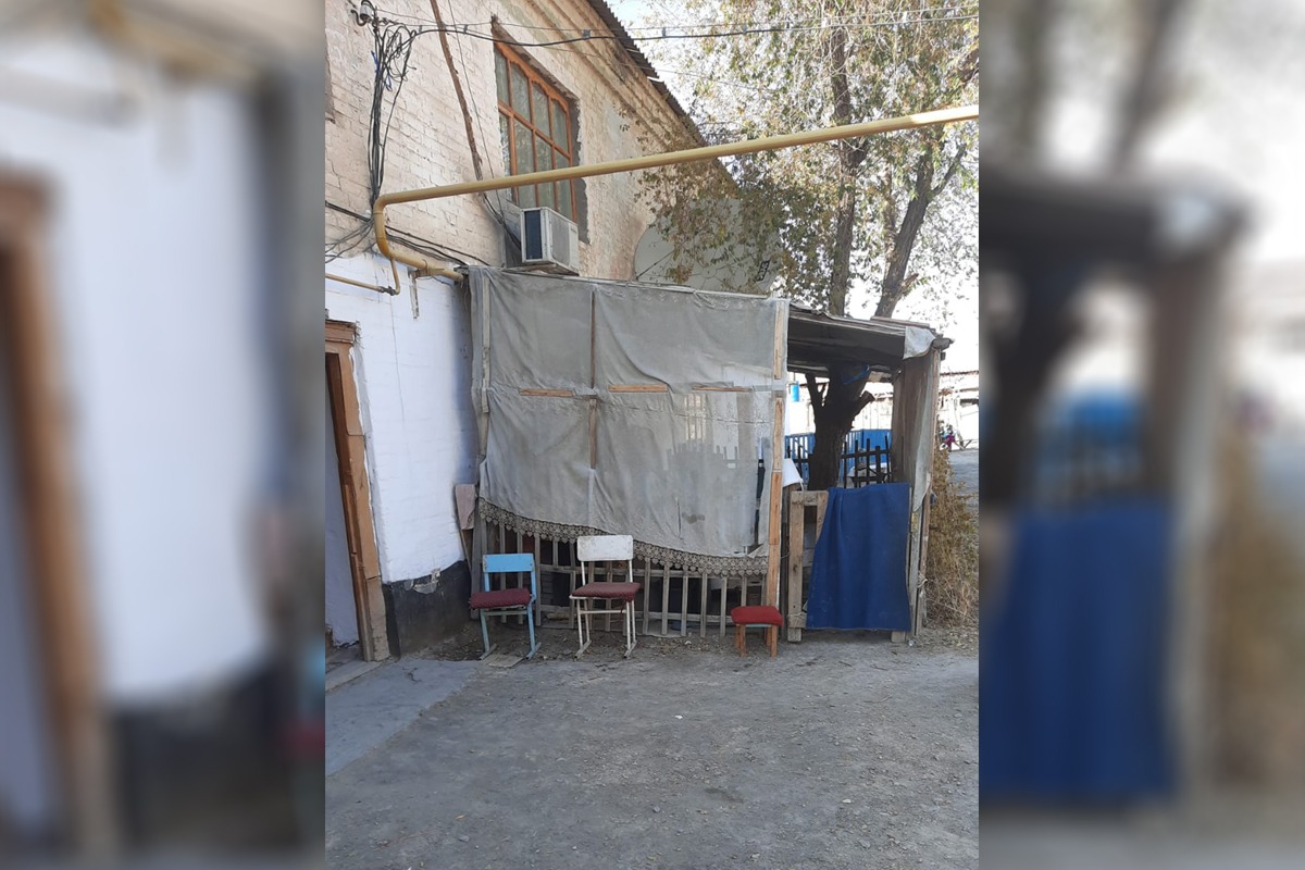 Дәретханадағы қыз бен жігіттің секс видеосын қараңыз